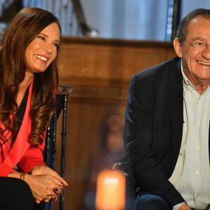 Jean-Pierre Pernaut et sa femme Nathalie Marquay - Jean-Pierre Pernaut et sa femme Nathalie Marquay lors de l'enregistrement de l'émission "Animaux Stars" le 23 novembre 2021, qui sera diffusée le 5 février 2022 sur la chaine Animaux. L'ancien présentateur du journal de 13h vient de révéler d'être atteint d'un cancer du poumon © Veeren/Bestimage 