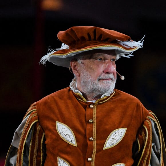 François Berléand, en héraut, lors de l'Ommegang de Bruxelles. Pour célébrer ses 90 ans, l'Ommegang célèbre cette année la venue de Charles Quint à Bruxelles. Le 29 juin 2022