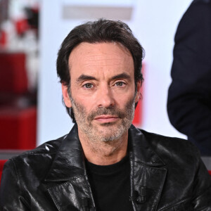 Exclusif - Anthony Delon - Enregistrement de l'émission "Vivement Dimanche" présentée par M.Drucker et diffusée le 1er mai sur France 2. Le 16 avril 2022 © Guillaume Gaffiot / Bestimage