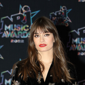 Clara Luciani au photocall de la 24ème édition des "NRJ Music Awards (NMA)" au Palais des Festivals à Cannes © Dominique Jacovides / Bestimage