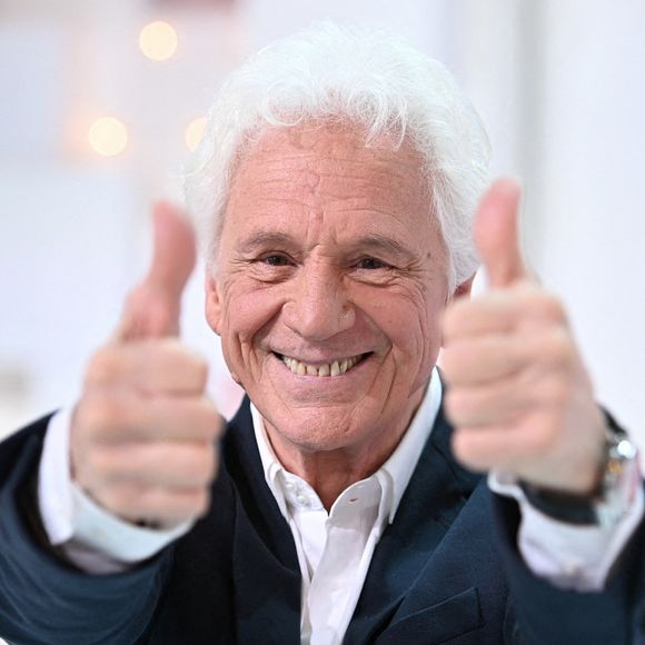 Exclusif - Gérard Lenorman - Enregistrement de l'émission "Vivement Dimanche" présentée par M.Drucker et diffusée le 30 janvier sur France 2. Le 21 janvier 2022 © Guillaume Gaffiot / Bestimage 