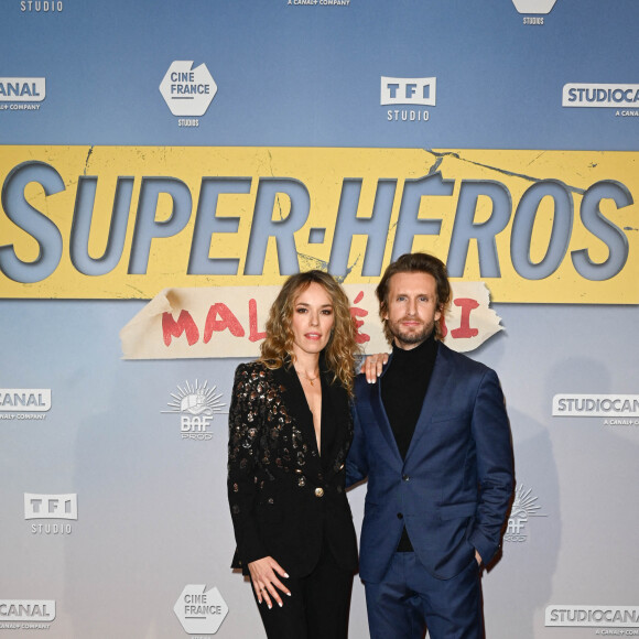 Elodie Fontan et son compagnon Philippe Lacheau - Avant-première du film "Super-héros malgré lui" au cinéma Le Grand Rex à Paris le 31 janvier 2022. © Coadic Guirec/Bestimage