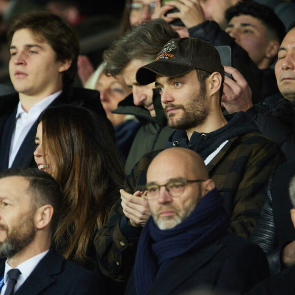 Exclusif - Jean Sarkozy, Louis Sarkozy et sa femme Natali Husic, Jean-Claude Darmon, Nicolas Sarkozy - People en tribunes du match de Ligue 1 Uber Eats "PSG contre Reims" (1-1) au Parc des Princes à Paris le 29 janvier 2023. 