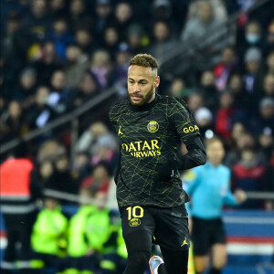 Neymar Jr ( 10 - PSG ) - Match de Ligue 1 Uber Eats "PSG - Reims (1-1)" au Parc des Princes, le 29 janvier 2023. A l'occasion du Nouvel An chinois, les joueurs portent un maillot avec leurs