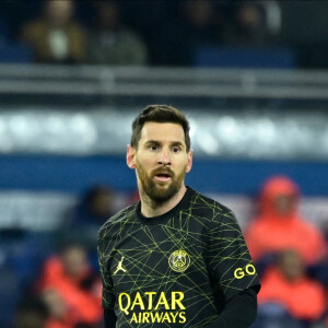 Attitude de Lionel Leo Messi ( 30 - PSG ) - Match de Ligue 1 Uber Eats "PSG - Reims (1-1)" au Parc des Princes, le 29 janvier 2023. A l'occasion du Nouvel An chinois, les joueurs portent un maillot avec leurs noms floqués en mandarin. 