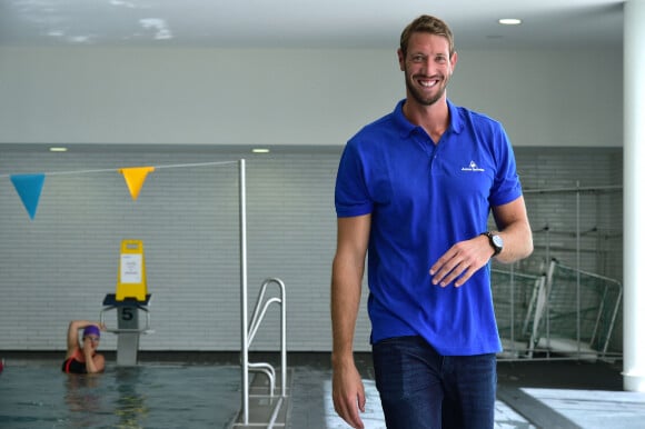 Exclusif - Le nageur Alain Bernard nouveau partenaire de l'équipementier Aqua Sphère a donné un cours de natation et présenté la nouvelle collection Aqua Sphere - Piscine Beaujon, à Paris.
