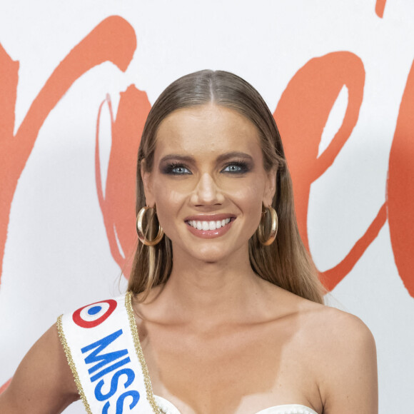 Amandine Petit (Miss France 2021) - Avant-première parisienne du film "Cruella" au cinéma Le Grand Rex à Paris, le 11 juin 2021. © Olivier Borde/Bestimage