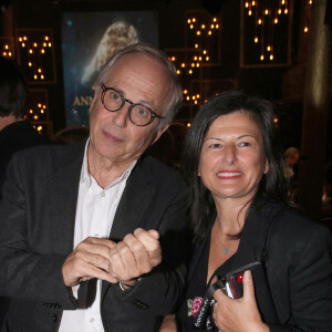 Exclusif - Fabrice Luchini et Emmanuelle Garassino - 33ème « Nuit des Molières » aux Folies Bergère à Paris le 30 Mai 2022. Bertrand Rindoff / Bestimage  Exclusive - No web en Suisse / Belgique 33rd Molieres ceremony at Folies Bergeres on May 30, 2022 in Paris, France. 