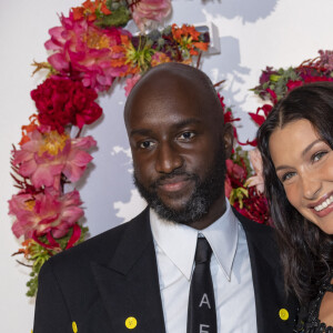 Virgil Abloh et Bella Hadid au photocall du dîner de lancement des Parfums Louis Vuitton, Stellar Times, Cosmetic Cloud, Dancing Blossom, Rhapsody et Symphony, à la fondation Louis Vuitton à Paris, France, le 5 juillet 2021. © Olivier Borde/Bestimage 