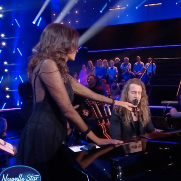 Julien Doré fête les 20 ans de la "Nouvelle Star" sur M6 en réinterprétant "Moi Lolita", d'Alizée