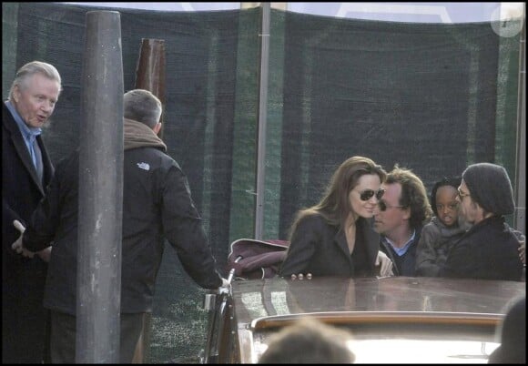 Angelina Jolie et Jon Voight en famille à Venise