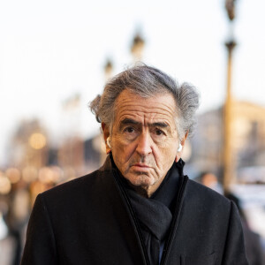 Exclusif - Bernard-Henri Lévy (BHL) arrive à l'hôtel Crillon à Paris le 21 janvier 2023.