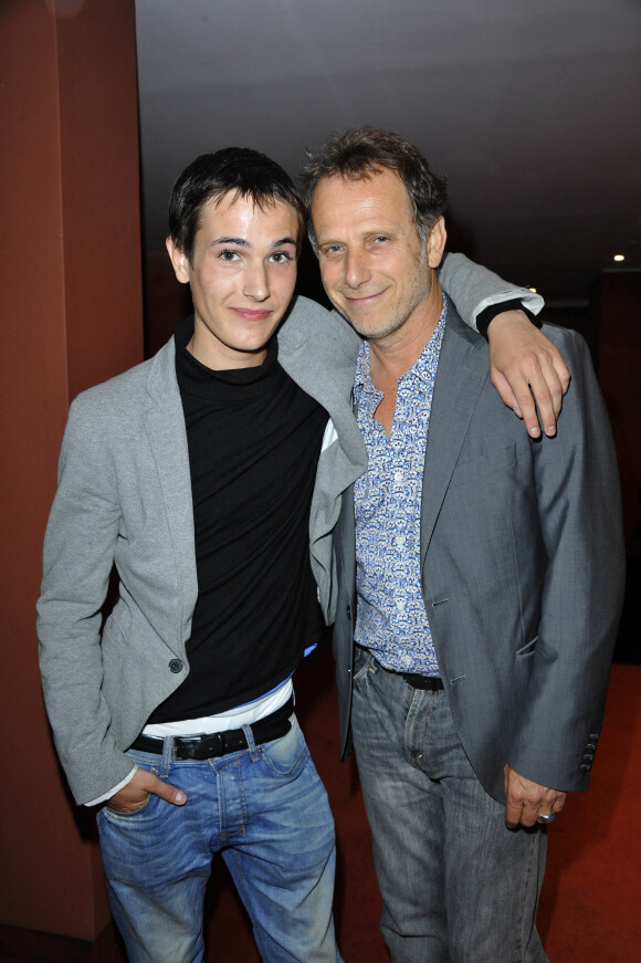 Charles Berling et son fils Emile - Première du film "Comme un homme" au Champs-Elysées Film Festival. Paris. Le 10 juin 2012.
