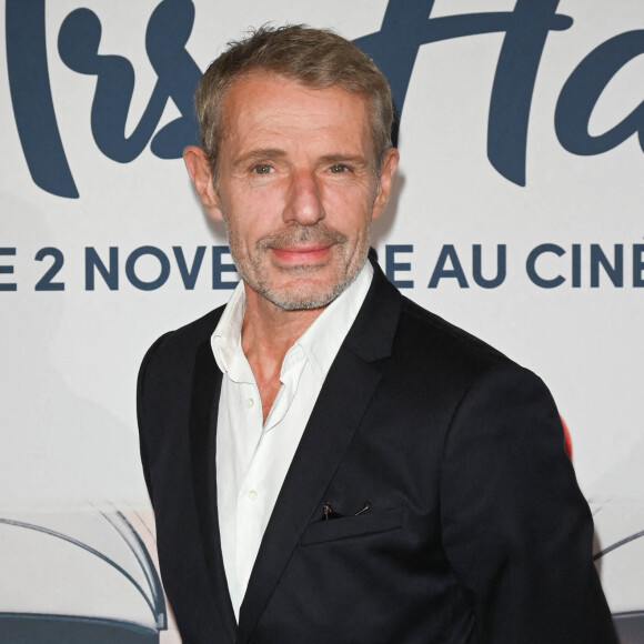 "On était dans une sorte d'élévation, un peu une forme d'hystérie collective".
Lambert Wilson - Avant-première du film "Une robe pour Mrs Harris" au cinéma Max Linder Panoramic à Paris.