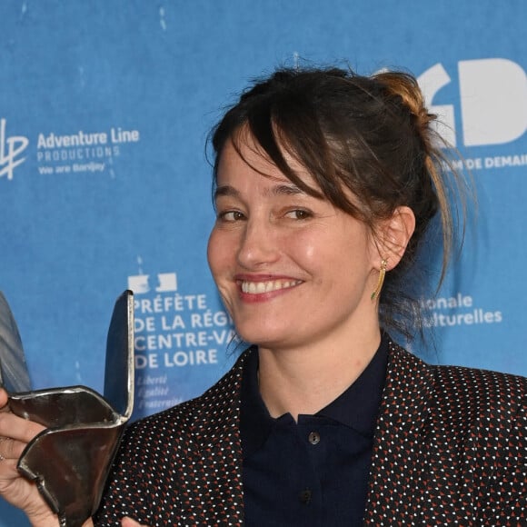 Marie Gillain (meilleure actrice pour "A la folie") - Photocall de la clôture du Festival du Film de Demain (FFD) au ciné Lumière à Vierzon le 5 juin 2022. © Coadic Guirec / Bestimage 