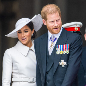 Le prince Harry et sa femme Meghan Markle seraient bientôt milliardaires. 
Le prince Harry, duc de Sussex, et Meghan Markle, duchesse de Sussex - Les membres de la famille royale et les invités lors de la messe célébrée à la cathédrale Saint-Paul de Londres, dans le cadre du jubilé de platine (70 ans de règne) de la reine Elisabeth II d'Angleterre. 
