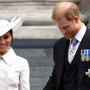 Le prince Harry et Meghan Markle - Les membres de la famille royale et les invités lors de la messe du jubilé, célébrée à la cathédrale Saint-Paul de Londres le 3 juin 2022. 