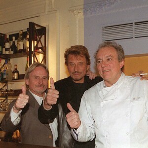 Claude Bouillon, Johnny Hallyday et Michel Rostang au Balzac à Paris.