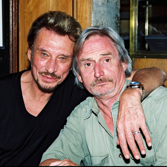 Archives - Johnny Hallyday et Claude Bouillon, le soir après son concert à L'Olympia de Paris.