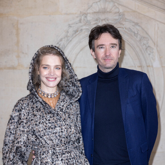 Antoine Arnault et Natalia Vodianova se sont mariés au cours d'une cérémonie intime
Natalia Vodianova et son mari Antoine Arnault lors du photocall du défilé Dior Haute Couture Printemps/Été dans le cadre de la Fashion Week de Paris © Rindoff-Borde/Bestimage