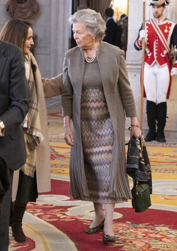 La princesse Marguerite de Bourbon, duchesse de Soria - Le roi Felipe VI et la reine Letizia d'Espagne arrivent à la présentation publique du portail numérique d'histoire hispanique de l'Académie royale d'histoire le 28 février 2023 à Madrid, le 28 février 2023. 