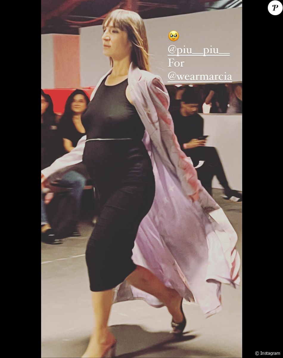 Robe Tunique Piu Piu Taille Italienne 42 (Dt. 36/38) - Laine Noire, Occasion Très Bon état