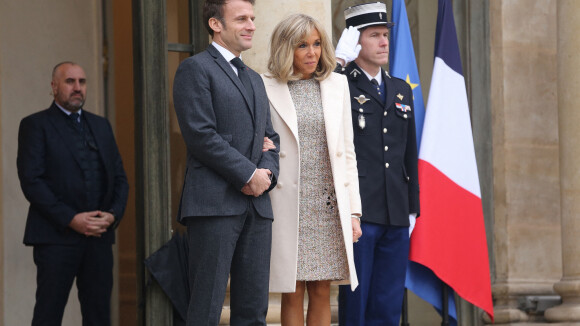 Brigitte Macron réunie avec Emmanuel : journée ski en famille avec les enfants, des retrouvailles bien méritées !