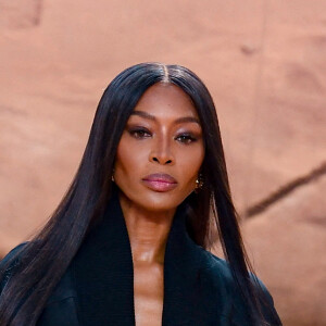 Naomi Campbell au défilé Off-White prêt-à-porter automne-hiver 2023/2024 lors de la Fashion Week de Paris (PFW), à Paris, France, le 2 mars 2023.