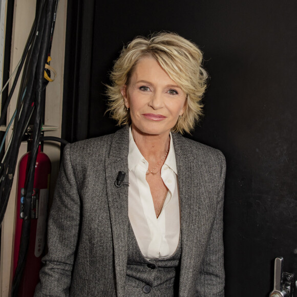 Exclusif - Sophie Davant - Backstage de l'enregistrement de l'émission "On est presque en direct" (OEED), présentée par L.Ruquier, et diffusée sur France 2 le 12 décembre 2020 © Jack Tribeca / Bestimage 
