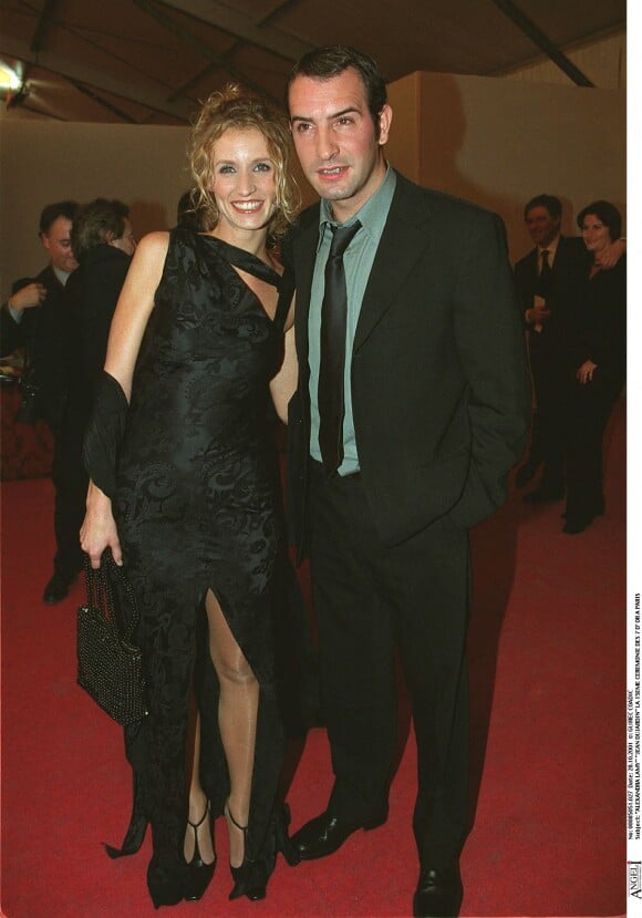 Alexandra Lamy et Jean Dujardin lors de la soirée des 7 d'or à Paris en 2001