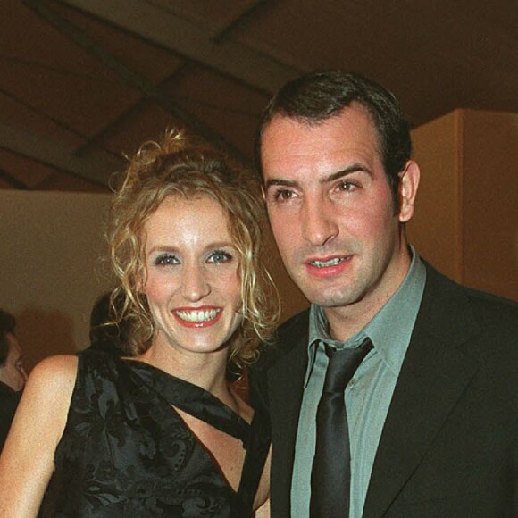 Alexandra Lamy et Jean Dujardin lors de la soirée des 7 d'or à Paris en 2001