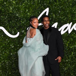 ASAP Rocky et Rihanna assistent à la cérémonie des "Fashion Awards 2019" au Royal Albert Hall à Londres, le 2 décembre 2019. 