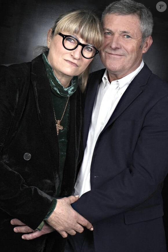 Exclusif - Portrait de Christine Bravo avec son mari Stéphane Bachot à Paris, le 16 janvier 2023. © Cédric Perrin/Bestimage 