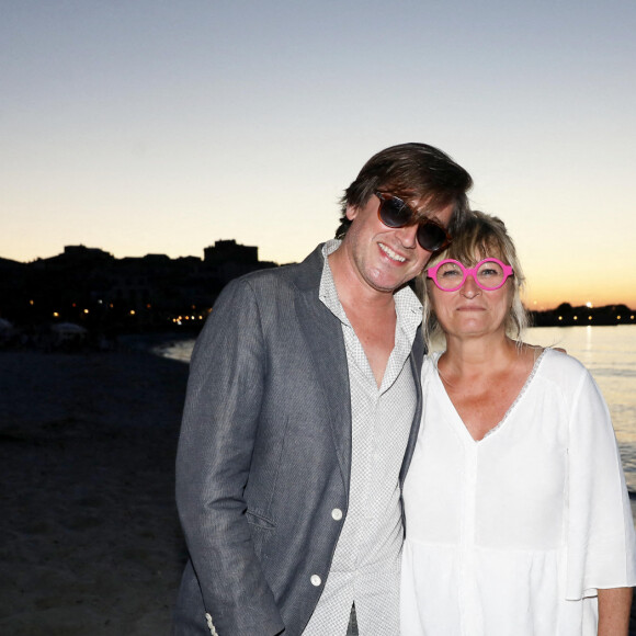 Exclusif - Thomas Dutronc et Christine Bravo - Soirée du mariage de Christine Bravo et Stéphane Bachot sur la plage du restaurant Marinella à l'Ile Rousse en Corse le 11 Juin 2022 © Dominique Jacovides / Bestimage