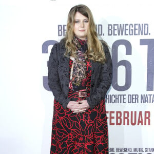 "Je lui demandais de m'embrasser pour me souhaiter bonne nuit, comme le faisait ma mère. Je faisais n'importe quoi pour préserver l'illusion de la normalité..."
Natascha Kampusch - Première du film "3096 Tage" à Vienne en Autriche le 25 février 2013.