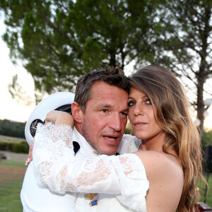 Quoi qu'en soit leur fonctionnement, Benjamin et Aurore se sont bien trouvés et ne pourraient être plus heureux.
Exclusif - Benjamin Castaldi et sa femme Aurore Aleman - Cérémonie religieuse - Mariage de Benjamin Castaldi et Aurore Aleman au Mas de La Rose à Eygalières, le 27 août 2016. © Jacovides-Moreau/Bestimage