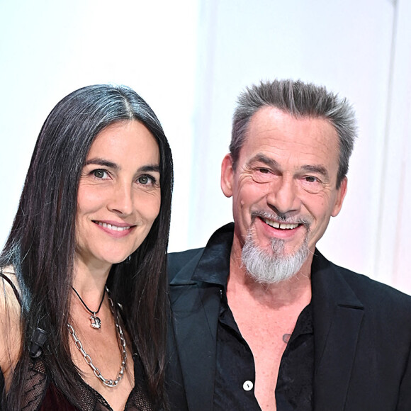 Exclusif - Florent Pagny et son épouse Azucena - Enregistrement de l'émisssion Vivement dimanche au studio Gabriel, presentée par Michel Drucker . Diffusion sur France 2 le 21 Novembre 2021 . © Guillaume Gaffiot / Bestimage No web, no Blog pour la Belgique et la Suisse 