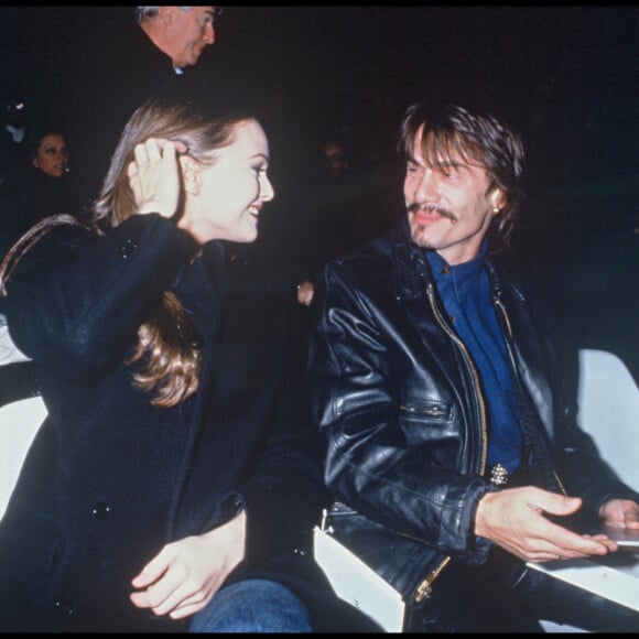 Archives - Vanessa Paradis et Florent Pagny - People - Défilé de mode Chanel, collections prêt-à-porter printemps/été 1992, à Paris.