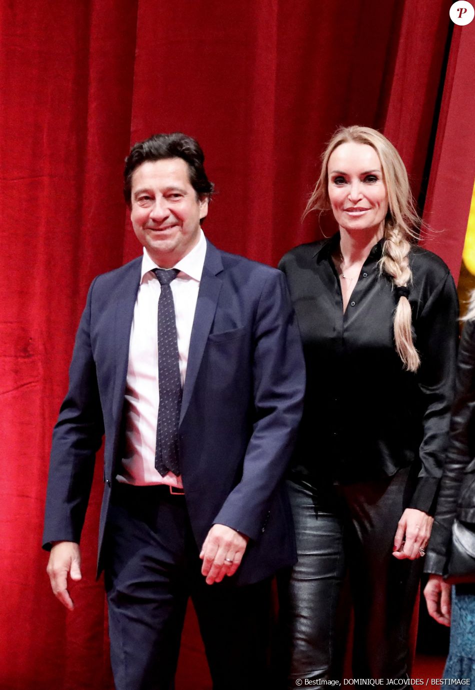 Virginie Lemoine Et Son Nouveau Compagnon Celui qui a partagé sa vie avec Virginie Lemoine ou encore la comédienne  Mathilde Seigner, est désormais in love de la journaliste Christelle Bardet  et vit une - Purepeople