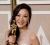 La divine Michelle Yeoh a décroché l'Oscar de la meilleure actrice pour Everything Everywhere All at Once 
Michelle Yeoh a remporté l'Oscar de la meilleure actrice pour le film Everything Everywhere All at Once ce 12 mars 2023 à Los Angeles