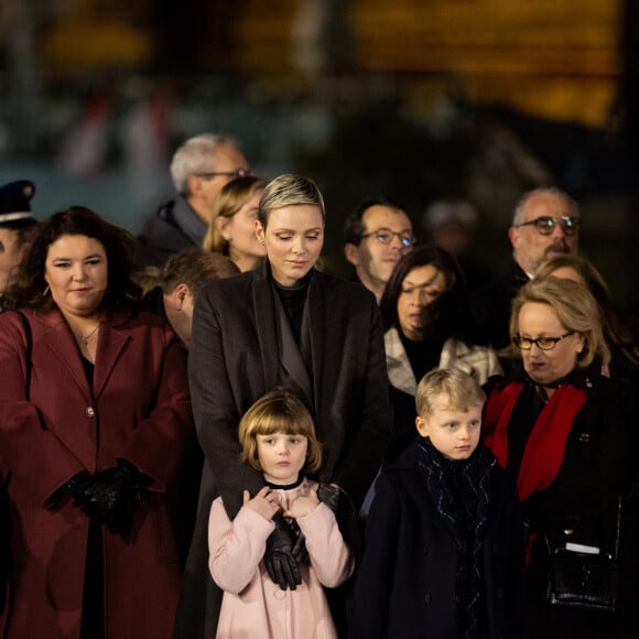 La princesse Charlene de Monaco, le prince héréditaire Jacques, la princesse Gabriella, Mélanie-Antoinette de Massy - La famille princière de Monaco participe à l'embrasement de la barque lors des célébrations de la Sainte-Dévote sur le quai Albert 1er à Monaco le 26 janvier 2023. © Olivier Huitel / Pool Monaco / Bestimage 