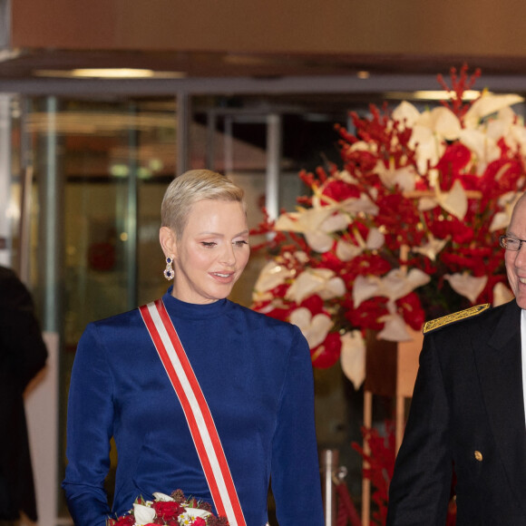 Le prince Albert II de Monaco, La princesse Charlène de Monaco - Arrivées à la soirée de gala de la Fête Nationale Monégasque au Grimaldi Forum le 19 novembre 2022. © Olivier Huitel / Pool Monaco / Bestimage 