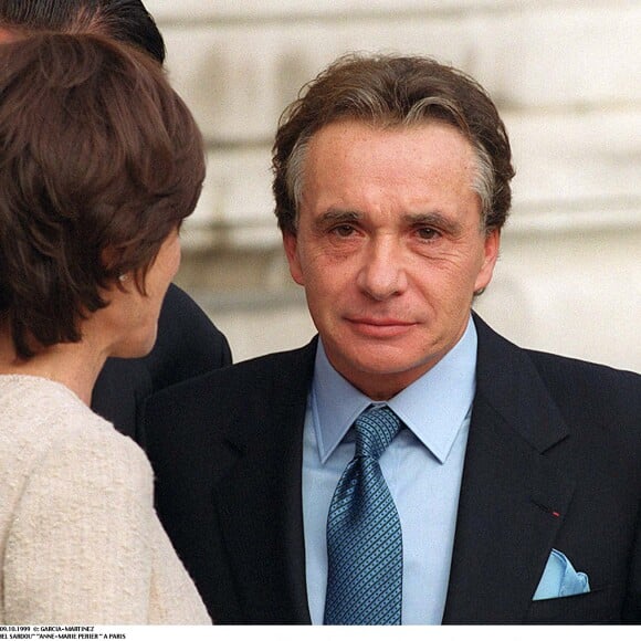 Michel Sardou et Anne-Marie Périer se marient à Paris.