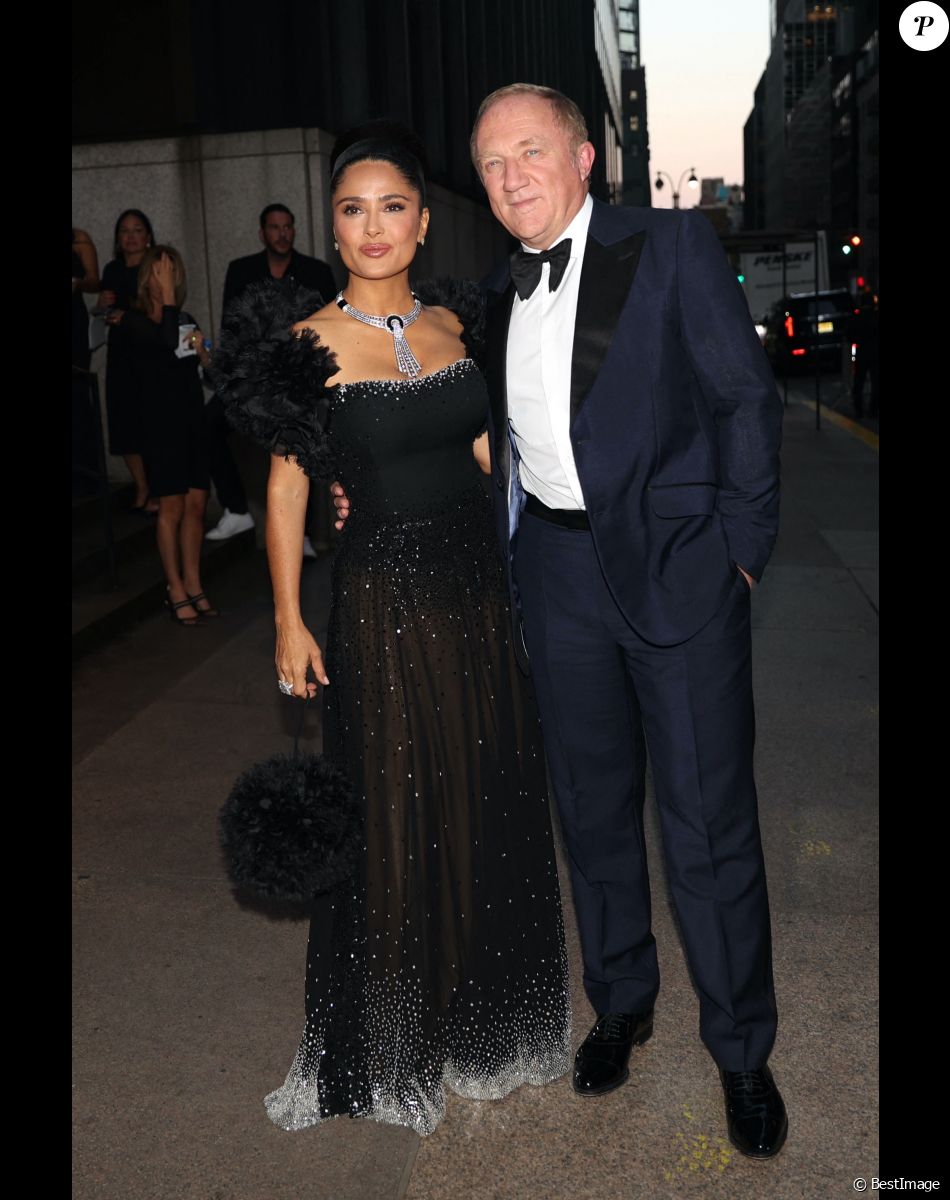 Salma Hayek et François-Henri Pinault - Arrivées à la soirée de gala de la Fondation Kering "Caring for Women" à New York le 15 septembre 2022.