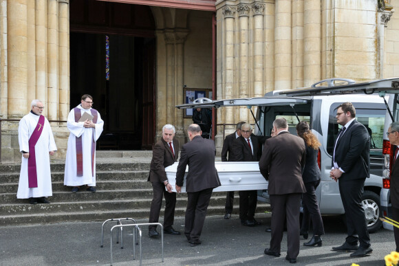 Obsèques de Kévin Trompat en l’église Saint-Hilaire à Niort, France, le 16 mars 2023. © Laetitia Notarianni/Bestimage