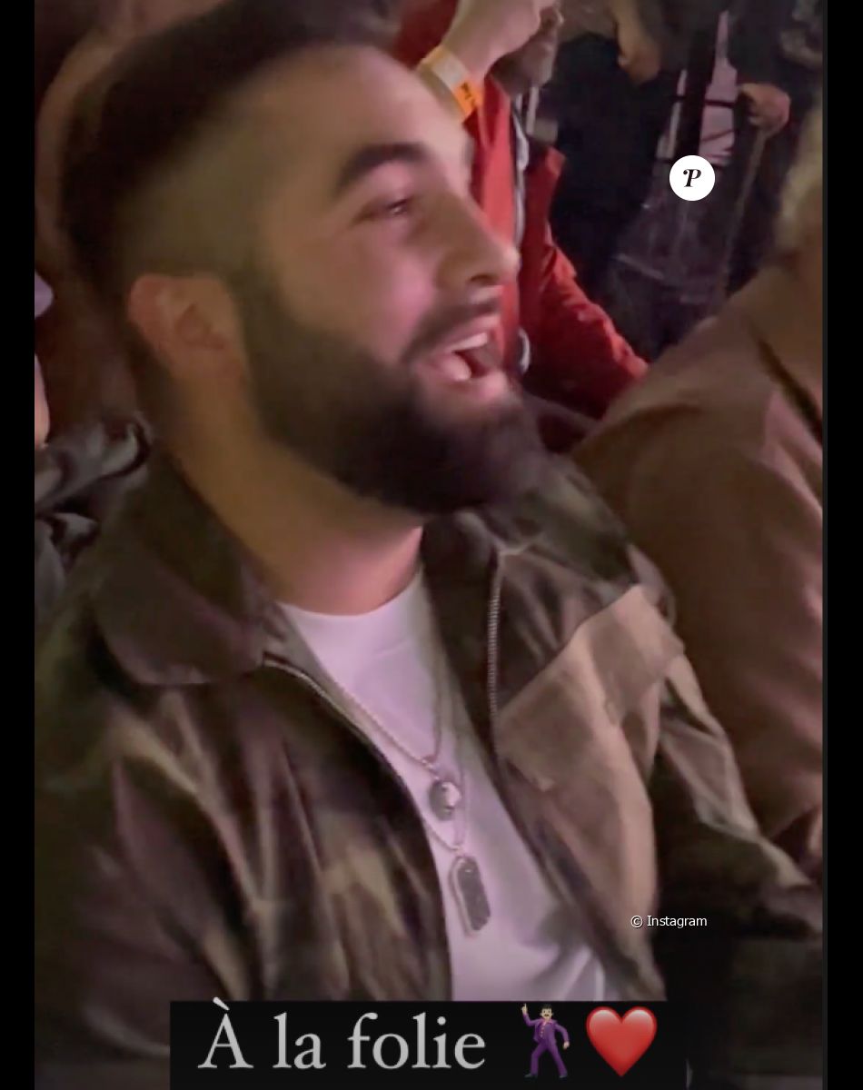 " Suite à un incident technique pendant le concert de Juliette Armanet, plusieurs têtes de détection incendie se sont déclenchées entrainant avec elles le message d'évacuation de la salle " a précisé l'Accor Arena.
Kendji Girac au concert de Juliette Armanet le 17 mars 2023.