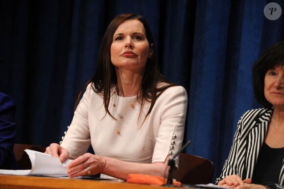 Sarah Ferguson, Geena Davis et Madeleine de Suède participaient le 22 février 2010 à une conférence des Nations Unies sur la représentation des femmes dans les médias