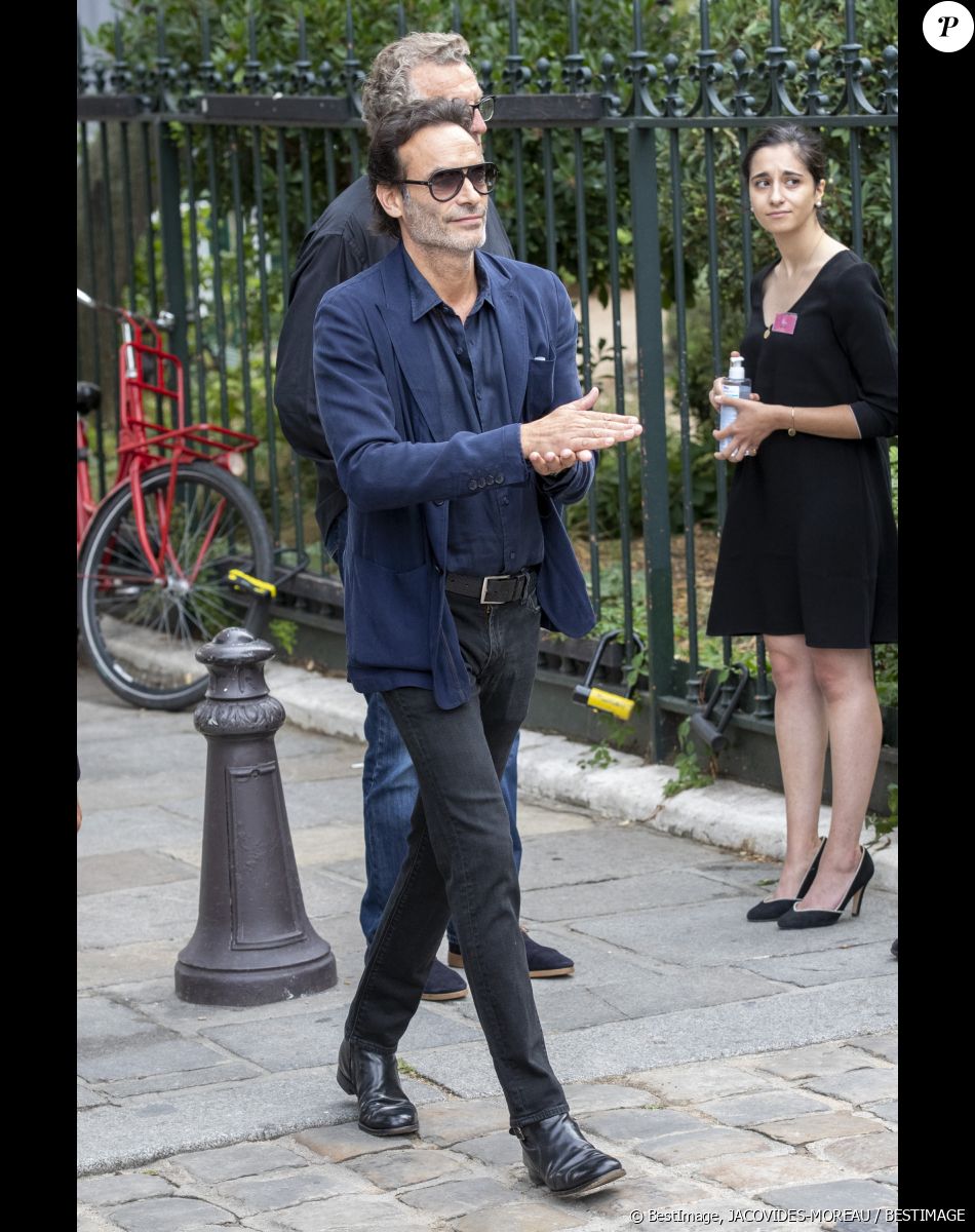 Anthony Delon - Obsèques de Jean-Paul Belmondo en en l'église Saint-Germain-des-Prés, à Paris le 10 septembre 2021. © Cyril Moreau / Bestimage