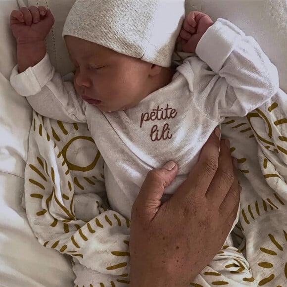 Charles est peut-être le roi des Britanniques mais il est surtout le roi des grands-pères !
Le prince Harry, duc de Sussex et Meghan Markle, duchesse de Sussex, avec leurs enfants Archie et Lilibet. 