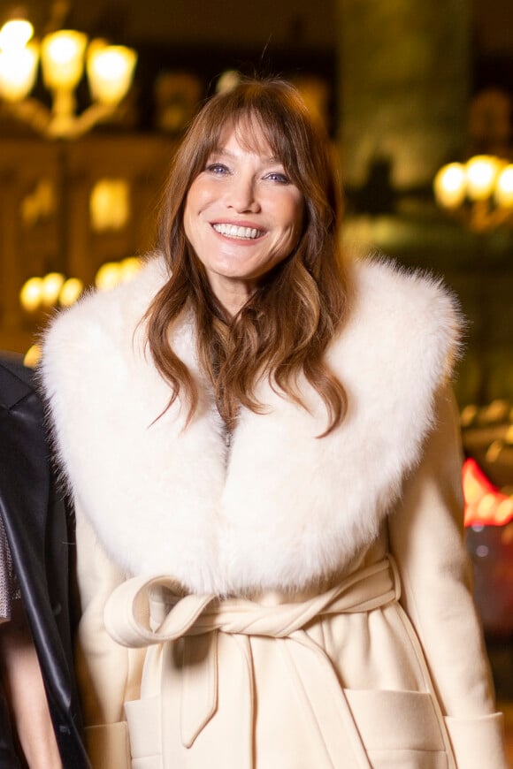Carla Bruni - Arrivées au dîner Gucci à l'hôtel Ritz Paris lors de la fashion week Haute Couture printemps / été 2023 le 24 janvier 2023. © Pierre Perusseau / Bestimage 